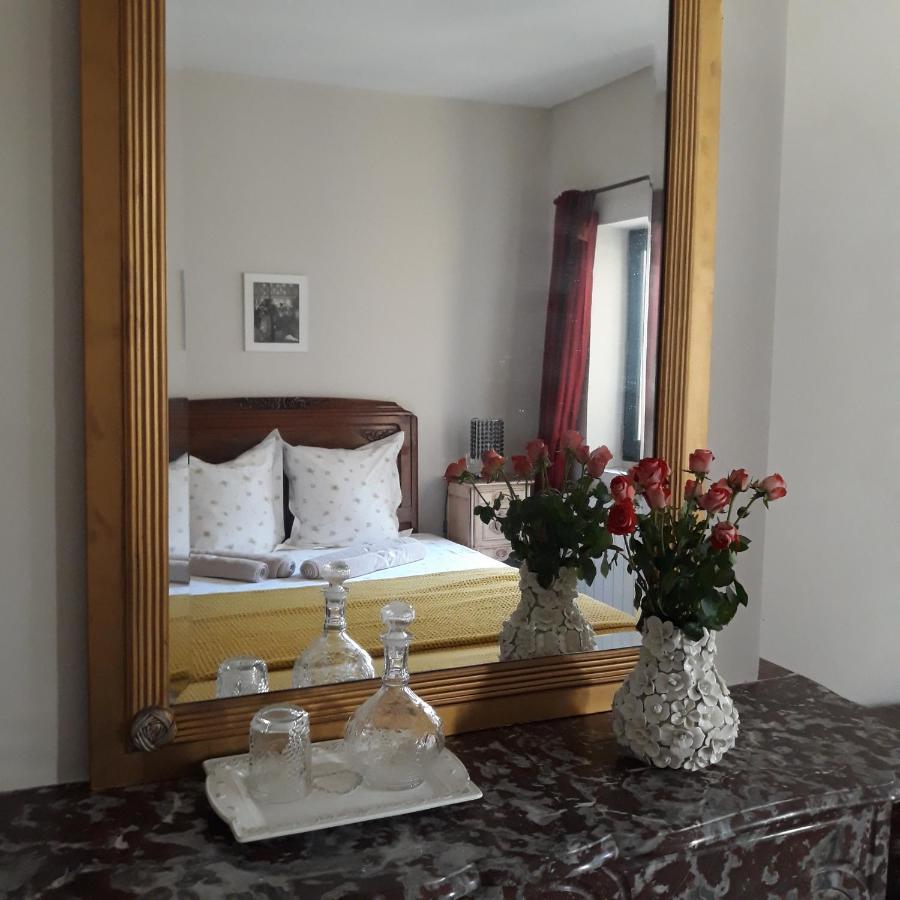 Bed and Breakfast Sous Le Neflier à Nîmes Extérieur photo